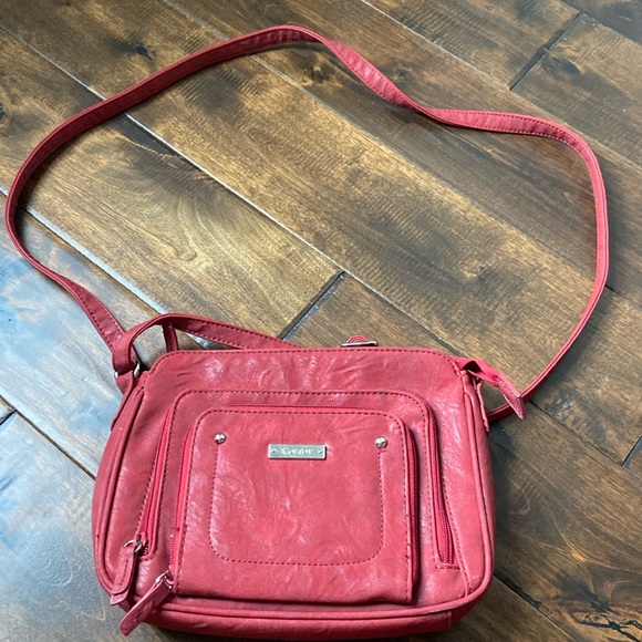 Koltov Red Faux Leather Purse With Shoulder Strap - Picture 2 of 6